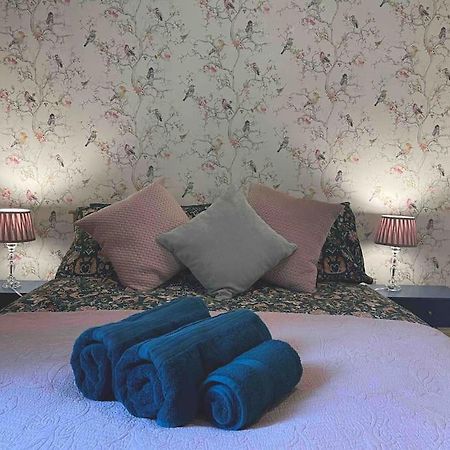 West London Stunning Garden Flat - Period Features Daire Dış mekan fotoğraf